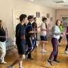 Конкурс на краще виконання базових кроків аеробіки з предметом